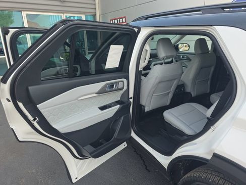 New 2026 Ford Explorer Platinum w/ LUX Leather Package AWD/4WD image 27
