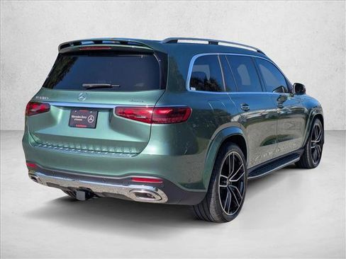 New 2026 Mercedes-Benz GLS 580 4MATIC image 2