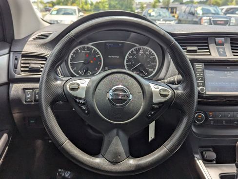 Used 2019 Nissan Sentra S FWD image 17