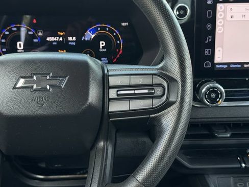 Used 2024 Chevrolet Colorado Trail Boss AWD/4WD image 16