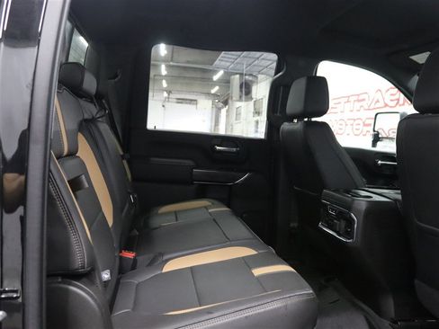 Used 2021 Chevrolet Silverado 2500 LTZ w/ Carhartt Edition AWD/4WD image 23