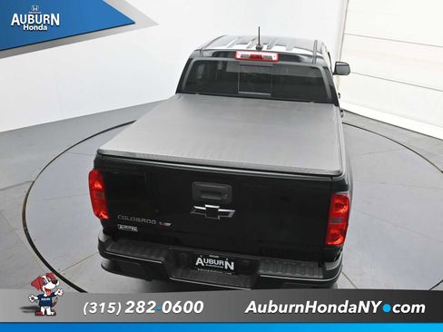 Used 2018 Chevrolet Colorado Z71 w/ Z71 Midnight Edition AWD/4WD image 32