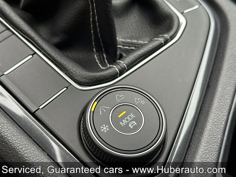 Used 2022 Volkswagen Tiguan SE R-Line image 37