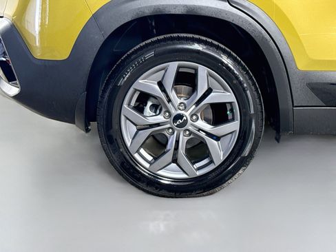 Used 2024 Kia Seltos S FWD image 33