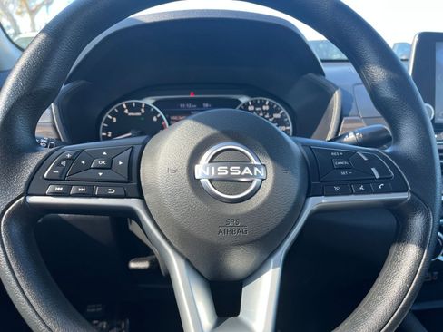 Used 2025 Nissan Altima 2.5 SV image 29