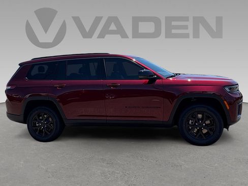 New 2026 Jeep Grand Cherokee L 2WD image 6