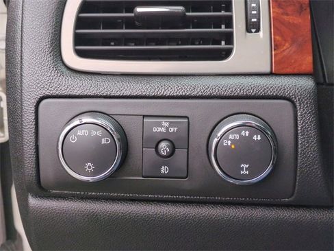 Used 2009 Chevrolet Tahoe LT w/ Convenience Package image 17