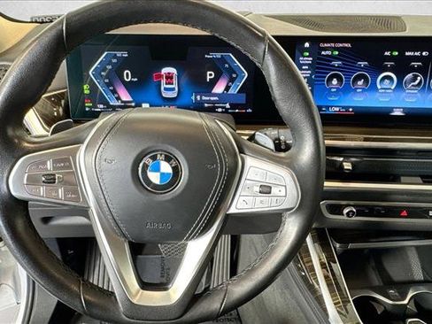 Used 2023 BMW X7 xDrive40i AWD/4WD image 11