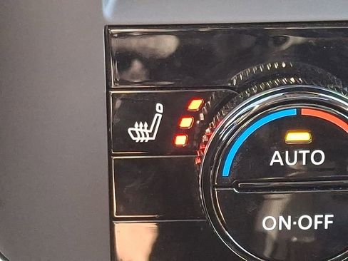 Certified 2023 Nissan Rogue SV w/ SV Premium B Package image 24