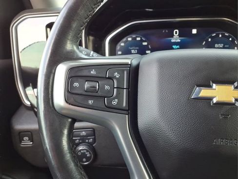 Used 2022 Chevrolet Silverado 1500 LT AWD/4WD image 20