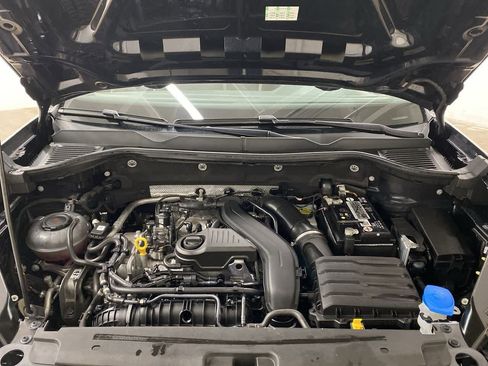 Used 2022 Volkswagen Taos S image 11