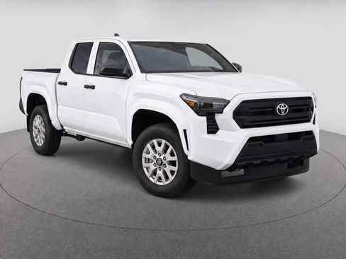 Used 2024 Toyota Tacoma SR AWD/4WD image 2