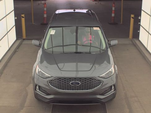 Used 2023 Ford Edge SEL w/ Convenience Package AWD/4WD image 2