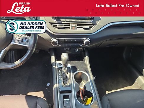 Used 2022 Nissan Altima 2.5 SV w/ SV Premium Package FWD image 11