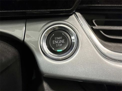 Used 2024 Chevrolet Trax LT image 15