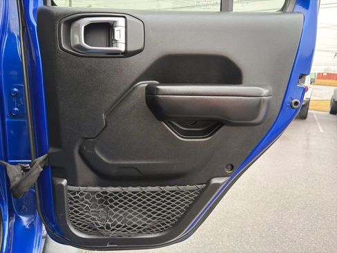 Used 2019 Jeep Wrangler Unlimited Sport S image 20