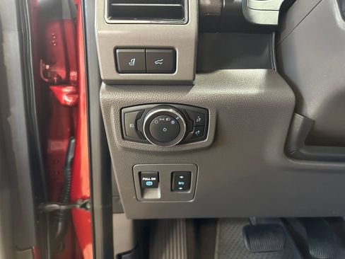 Used 2019 Ford Expedition Max XLT w/ Equipment Group 202A RWD image 22