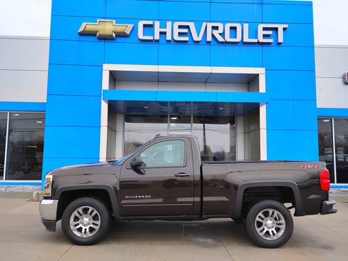 Used 2018 Chevrolet Silverado 1500 LT w/ Trailering Package image 28