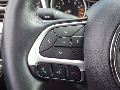 Used 2018 Jeep Compass Latitude w/ Cold Weather Group AWD/4WD image 20