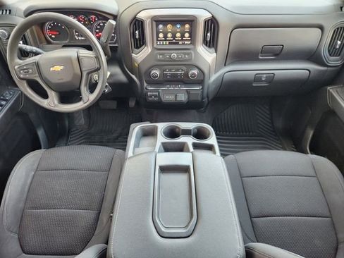 Used 2022 Chevrolet Silverado 2500 Custom w/ Custom Value Package image 22