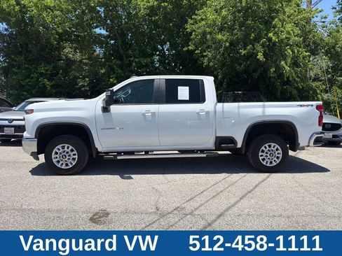 Used 2025 Chevrolet Silverado 2500 LT w/ Convenience Package AWD/4WD image 8