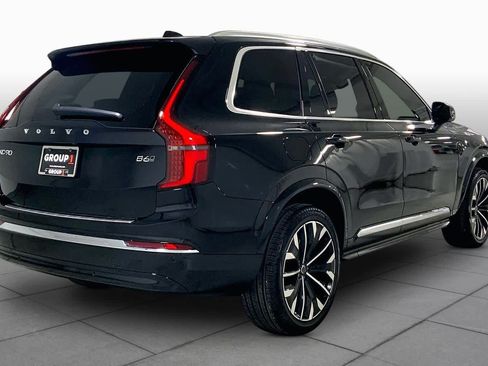 Used 2025 Volvo XC90 B6 Ultra w/ Protection Package Premier AWD/4WD image 12