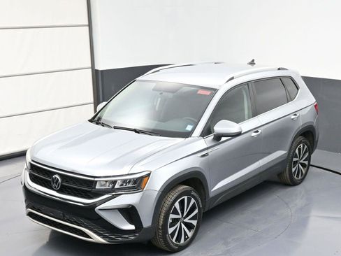 Used 2022 Volkswagen Taos SE AWD/4WD image 33