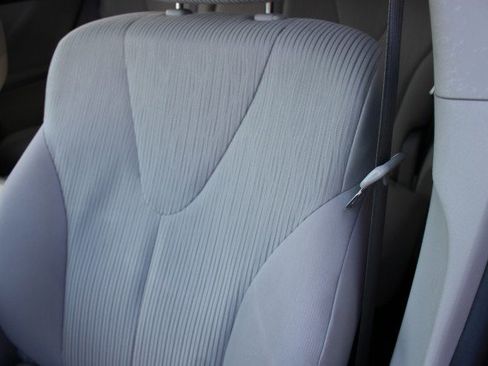 Used 2014 Toyota Venza LE w/ LE Convenience Package FWD image 24