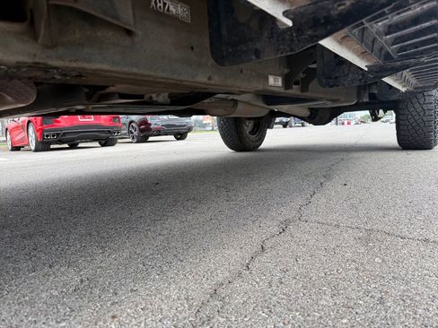 Used 2024 GMC Sierra 1500 AT4X image 28