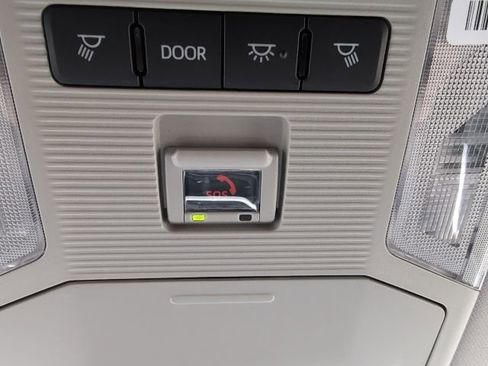 Used 2025 Toyota RAV4 LE image 19