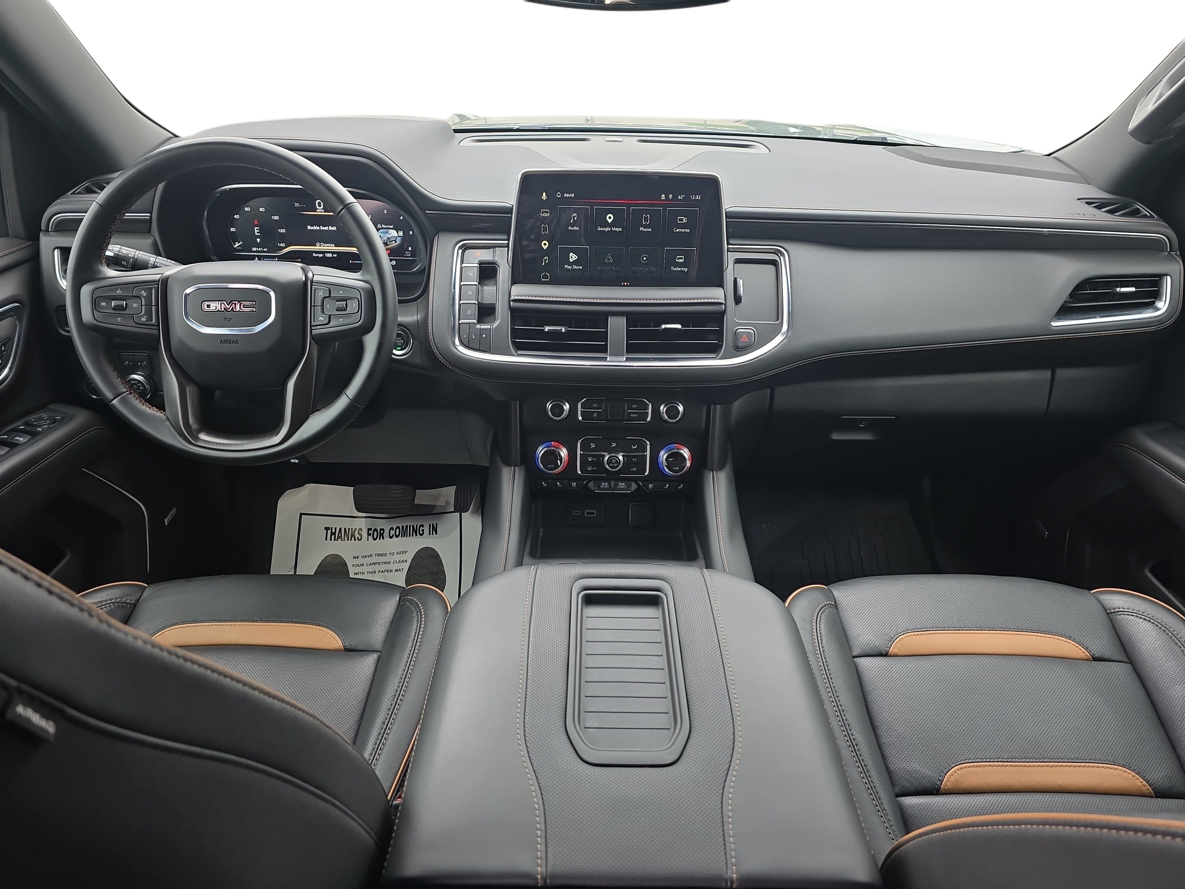 Used 2024 GMC Yukon XL AT4 w/ Technology Package AWD/4WD image 9