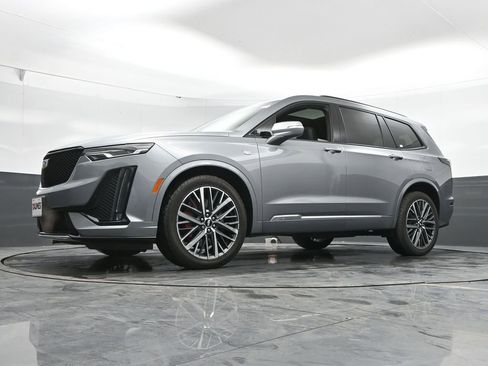Used 2023 Cadillac XT6 Sport image 51