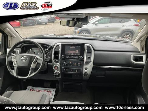 Used 2020 Nissan Titan SV AWD/4WD image 13