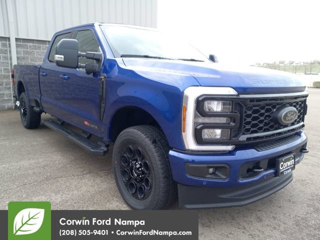 New 2026 Ford F350 Lariat w/ Black Appearance Package AWD/4WD 360° Tour