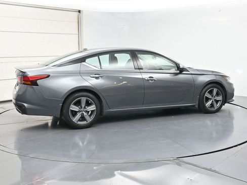 Used 2019 Nissan Altima 2.5 SV FWD image 24