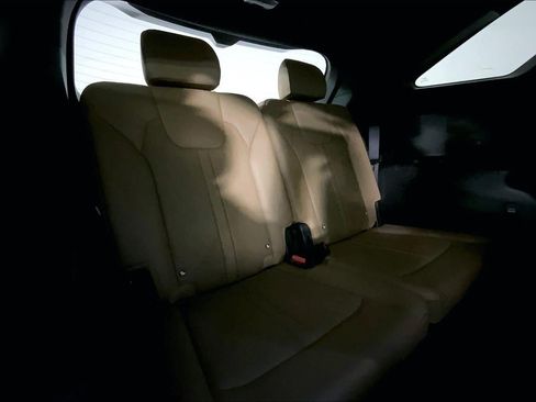 Certified 2025 Kia Sorento SX Prestige w/ Olive Brown Leather Package AWD/4WD image 24
