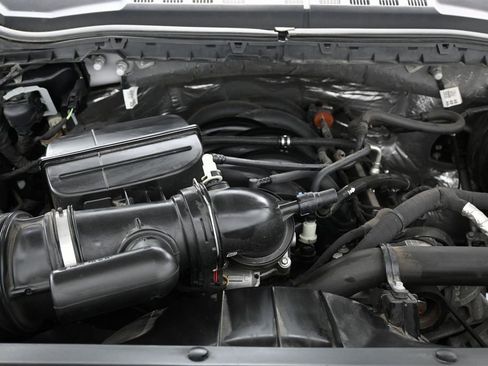 Used 2021 Ford F250 Lariat w/ Lariat Value Package image 40