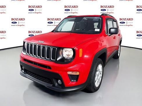 Used 2022 Jeep Renegade Latitude image 4