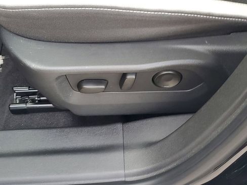 Used 2025 Buick Envision Sport Touring image 29