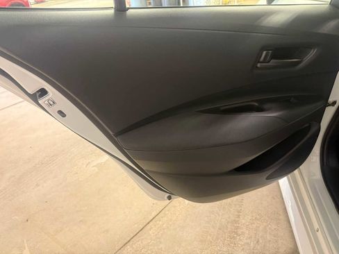 Used 2023 Toyota Corolla LE w/ Carpet Mat Package (TMS) FWD image 23