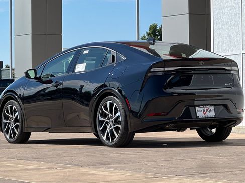 New 2026 Toyota Prius Plug-In Hybrid image 6