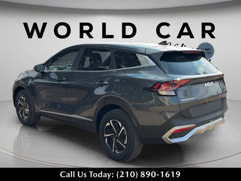 New 2025 Kia Sportage LX image 9