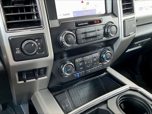 Used 2021 Ford F350 Lariat w/ Tremor Off-Road Package AWD/4WD image 34