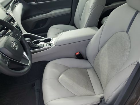 Used 2024 Toyota Camry XLE w/ Cold Weather Package FWD image 16