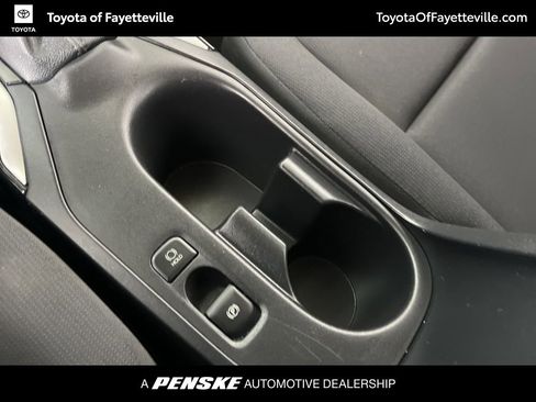 Used 2024 Toyota Corolla LE image 31