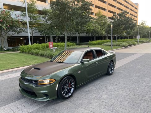 Used 2022 Dodge Charger Scat Pack w/ Plus Group RWD image 29