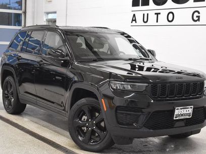 Used 2024 Jeep Grand Cherokee Altitude