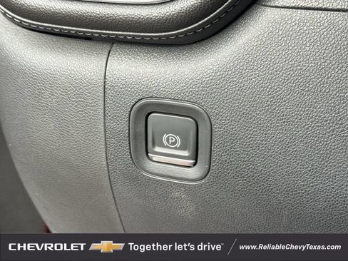 Used 2020 Chevrolet Silverado 1500 LT Trail Boss AWD/4WD image 29