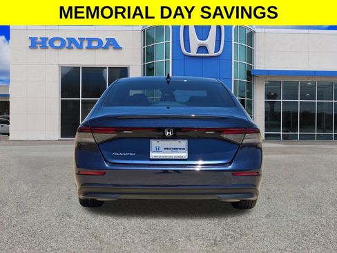 Used 2023 Honda Accord EX image 4