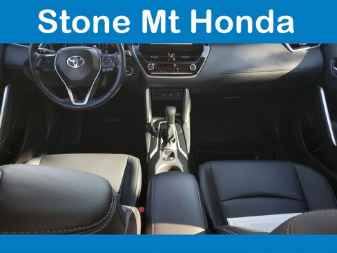 Used 2023 Toyota Corolla Cross XLE image 15